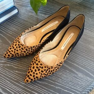Gently worn Diane Von Furstenberg Calf Hair Leopard Print Suede Kitten Heel Sz 7